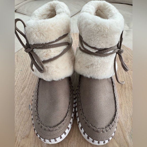 ILSE JACOBSEN Gray & Ivory Soft Shearling Foldover Tulip Boot Eur 38 US 7.5 - Picture 8 of 10